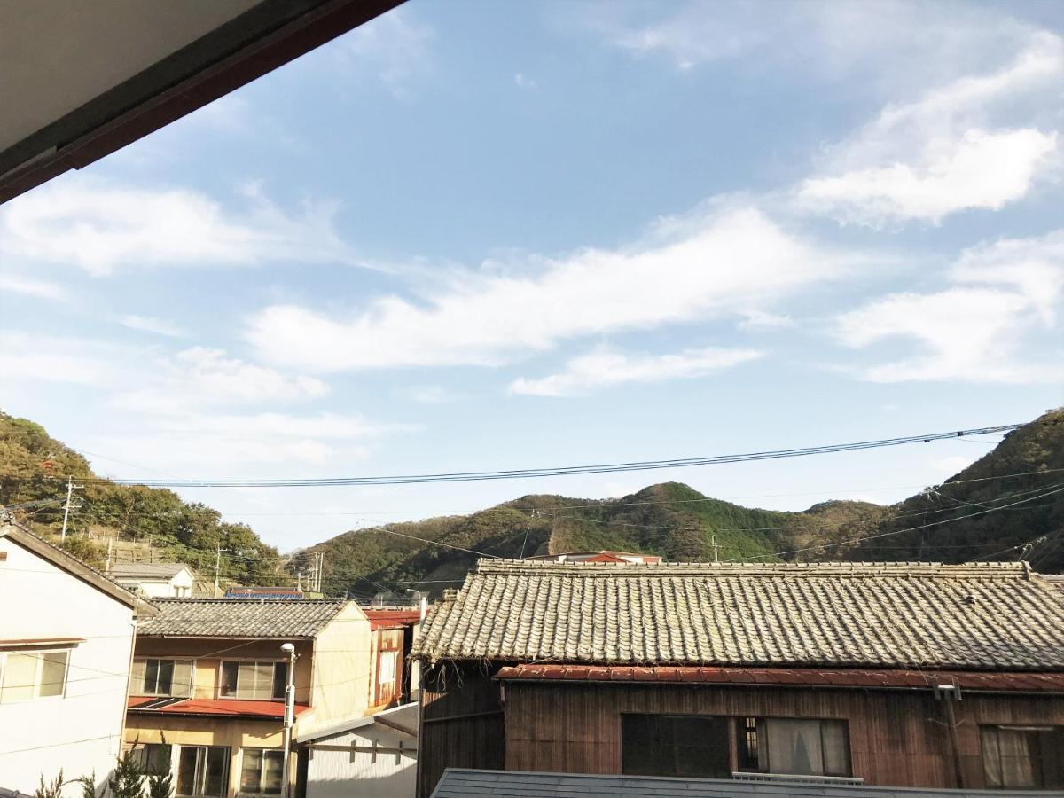 Tsushima White House Bed & Breakfast Eksteriør bilde