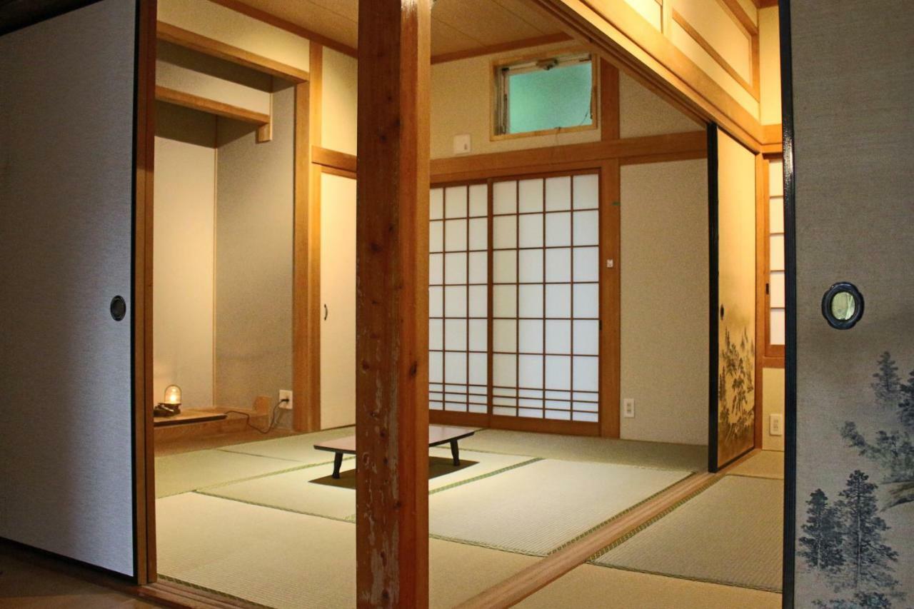 Tsushima White House Bed & Breakfast Eksteriør bilde